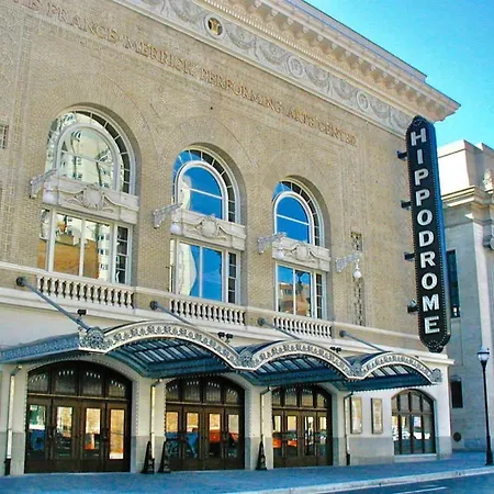 Lux House Of Champagne 2Br 2Ba Free Parking & Wifi Apartment Baltimore Exterior photo